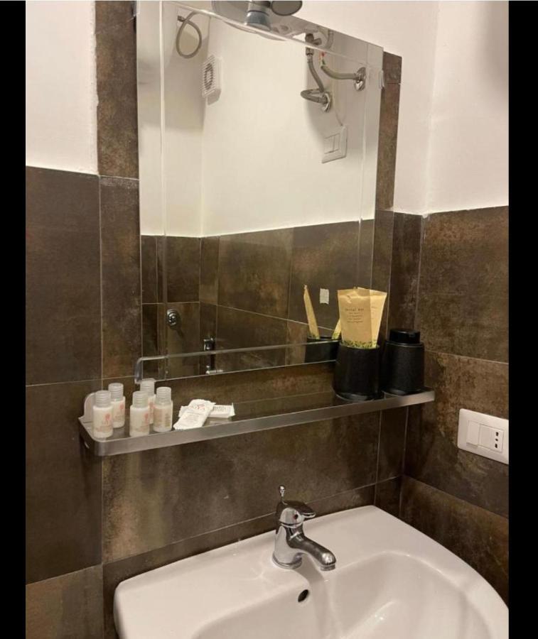 Mafalda - Napoli Rooms Екстер'єр фото